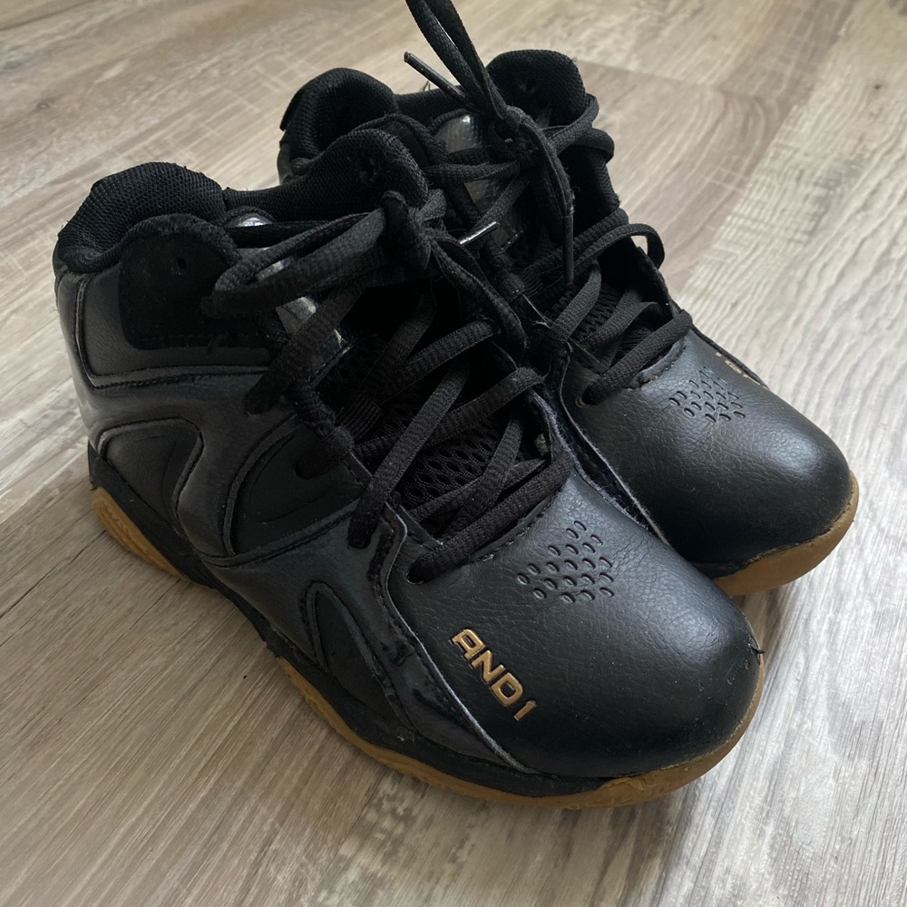 Boys And1 black sneakers 👟